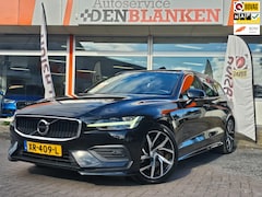 Volvo V60 - 2.0 T5 Momentum 250pk Aut BJ.2019 / Panodak / Leder / Apple Carplay / Navi / Led / Camera