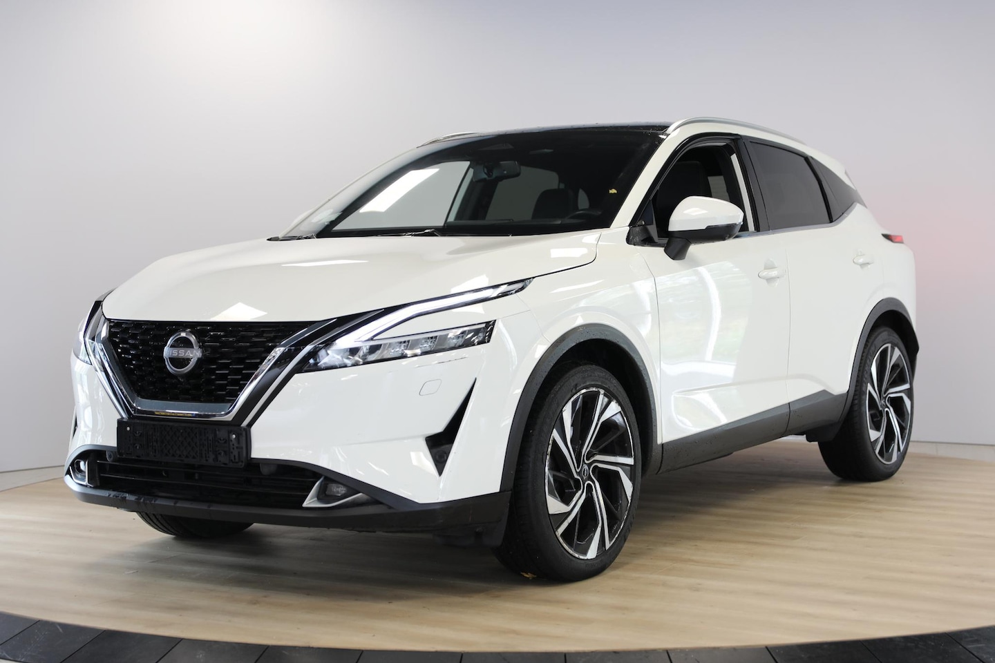 Nissan Qashqai - 1.3 MHEV Xtronic Tekna Plus 1.3 MHEV Xtronic Tekna Plus - AutoWereld.nl