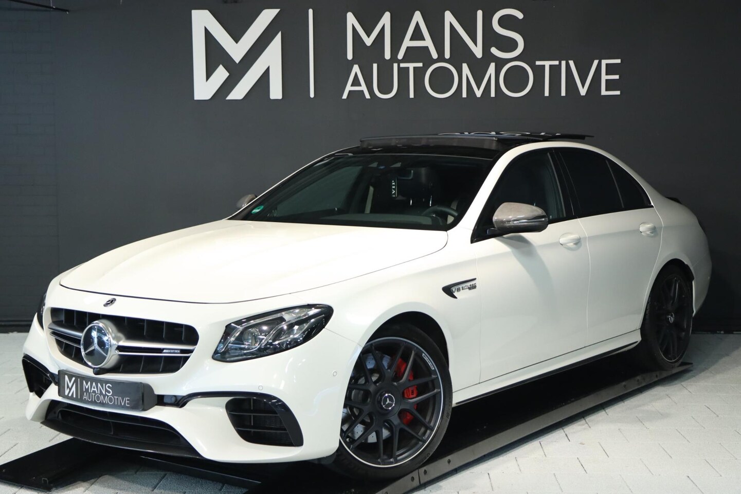 Mercedes-Benz E-klasse - AMG 63 S 4MATIC+ / PANO / BURMESTER / HUD / BOVAG / LUCHTVERING - AutoWereld.nl