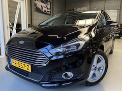 Ford S-Max - 1.5 Titanium Navigatie, Panorama, Cruise