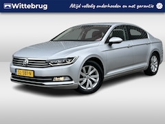 Volkswagen Passat - 1.4 TSI ACT Comfortline Business / Navigatie / App connect / Parkeersensoren V+A / Trekhaa