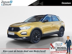 Volkswagen T-Roc - 1.0 TSI Style Business | Navigatie | Parkeersensoren voor en achter | Apple Carplay / Andr