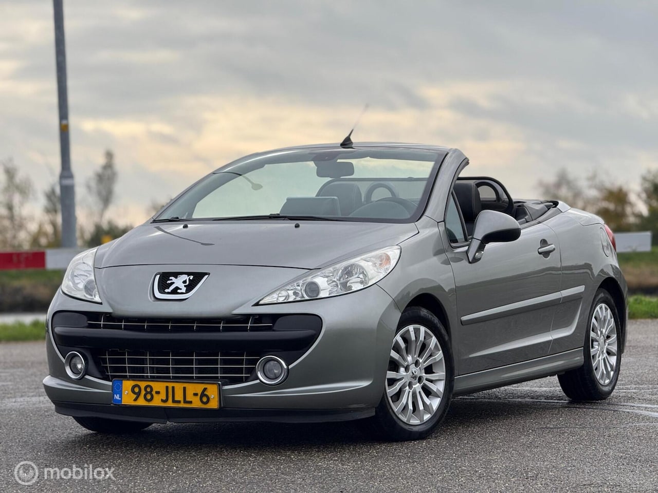 Peugeot 207 CC - 1.6-16V T Roland Garros 1.6-16V T Roland Garros - AutoWereld.nl