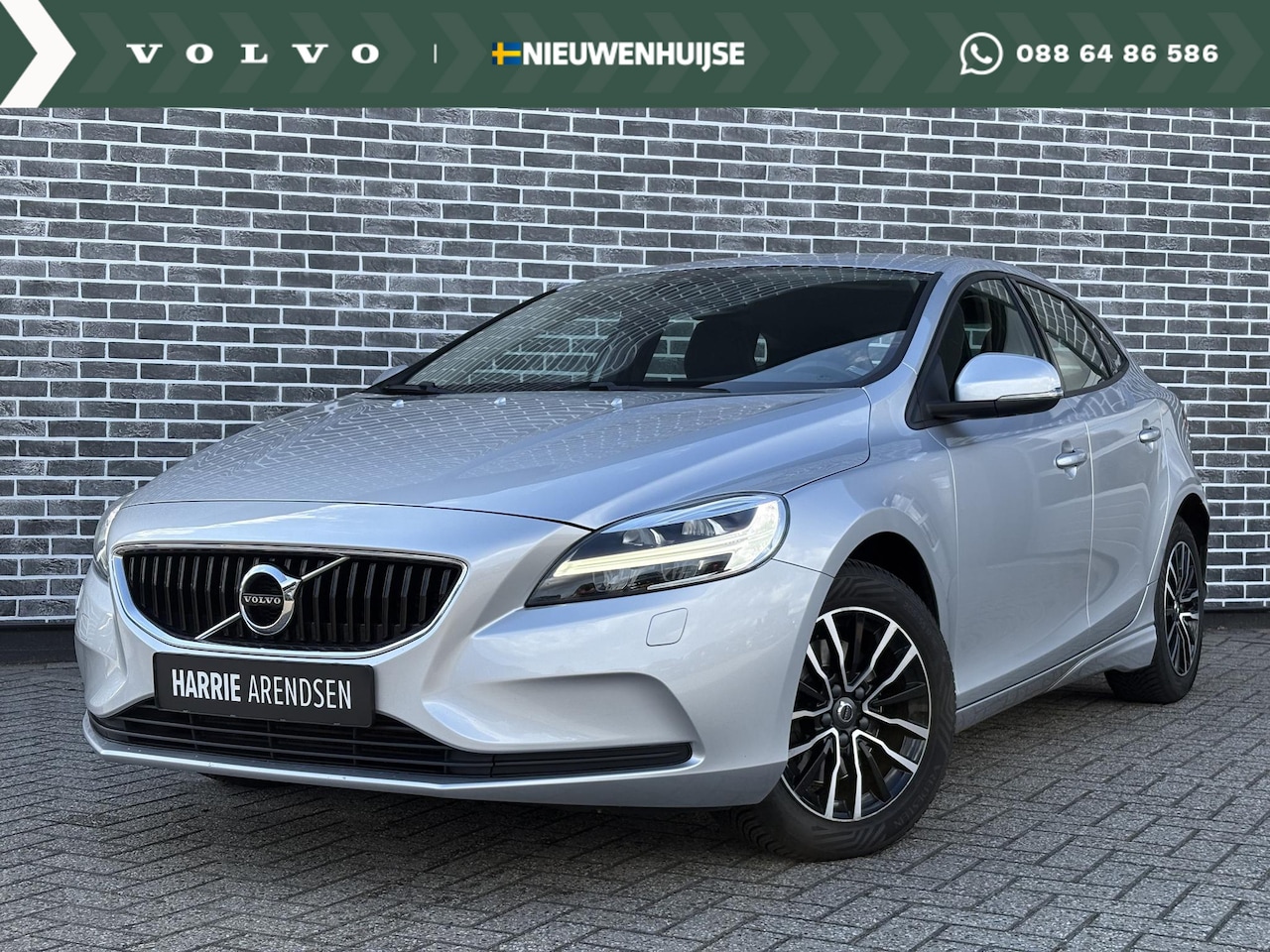 Volvo V40 - 2.0 T2 Nordic+ | Navigatie | Standkachel | Cruise Control | Stoelverwarming | Actieve LED - AutoWereld.nl