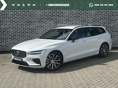 Volvo V60 - 2.0 T6 Plug-in hybrid AWD Plus Dark | Trekhaak | 360 camera | Harman Kardon audio | Adapti
