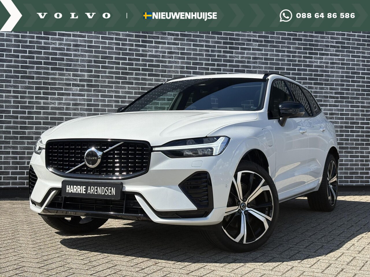 Volvo XC60 - 2.0 T6 Plug-in hybrid AWD R-Design | Long Range | Adaptieve Cruise Control | Panoramadak | - AutoWereld.nl