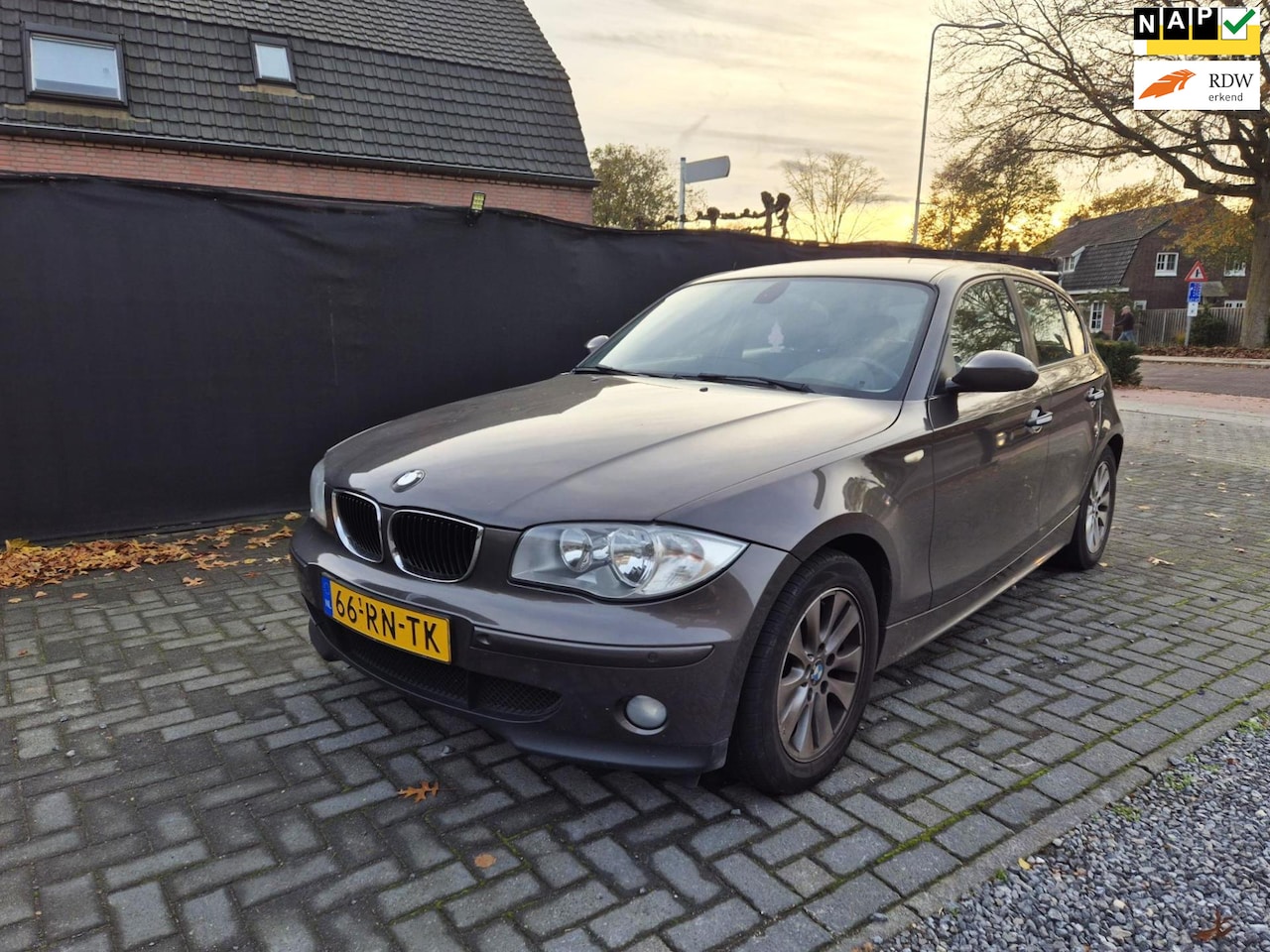 BMW 1-serie - 118i Automaat 5 Drs Airco loopt soms niet lekker - AutoWereld.nl