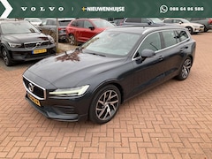 Volvo V60 - 2.0 T5 Momentum Pro | Trekhaak | Apple CarPlay / Android Auto | Elektr. Achterklep | 18 In