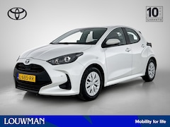 Toyota Yaris - 1.5 Hybrid Active | Dealer Onderhouden | Navigatie | PDC voor en achter |
