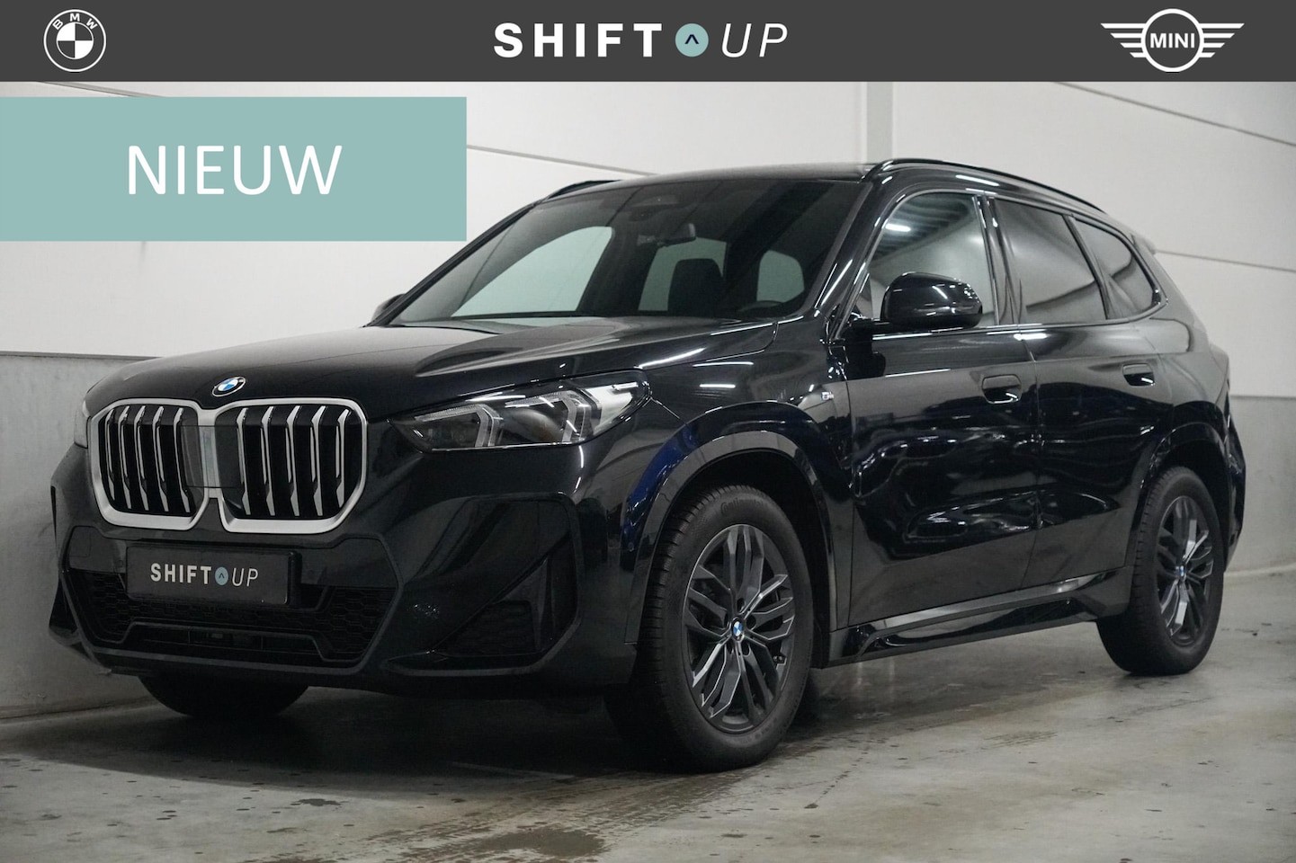 BMW X1 - sDrive18i M-Sport | Panoramadak | Harman Kardon - AutoWereld.nl