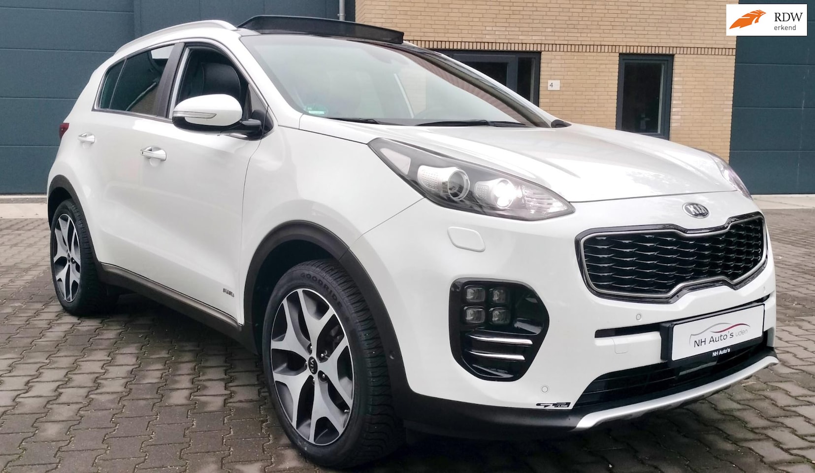 Kia Sportage - 1.6 T-GDI 4WD GT-Line PlusLine Leder Panorama Dak - AutoWereld.nl