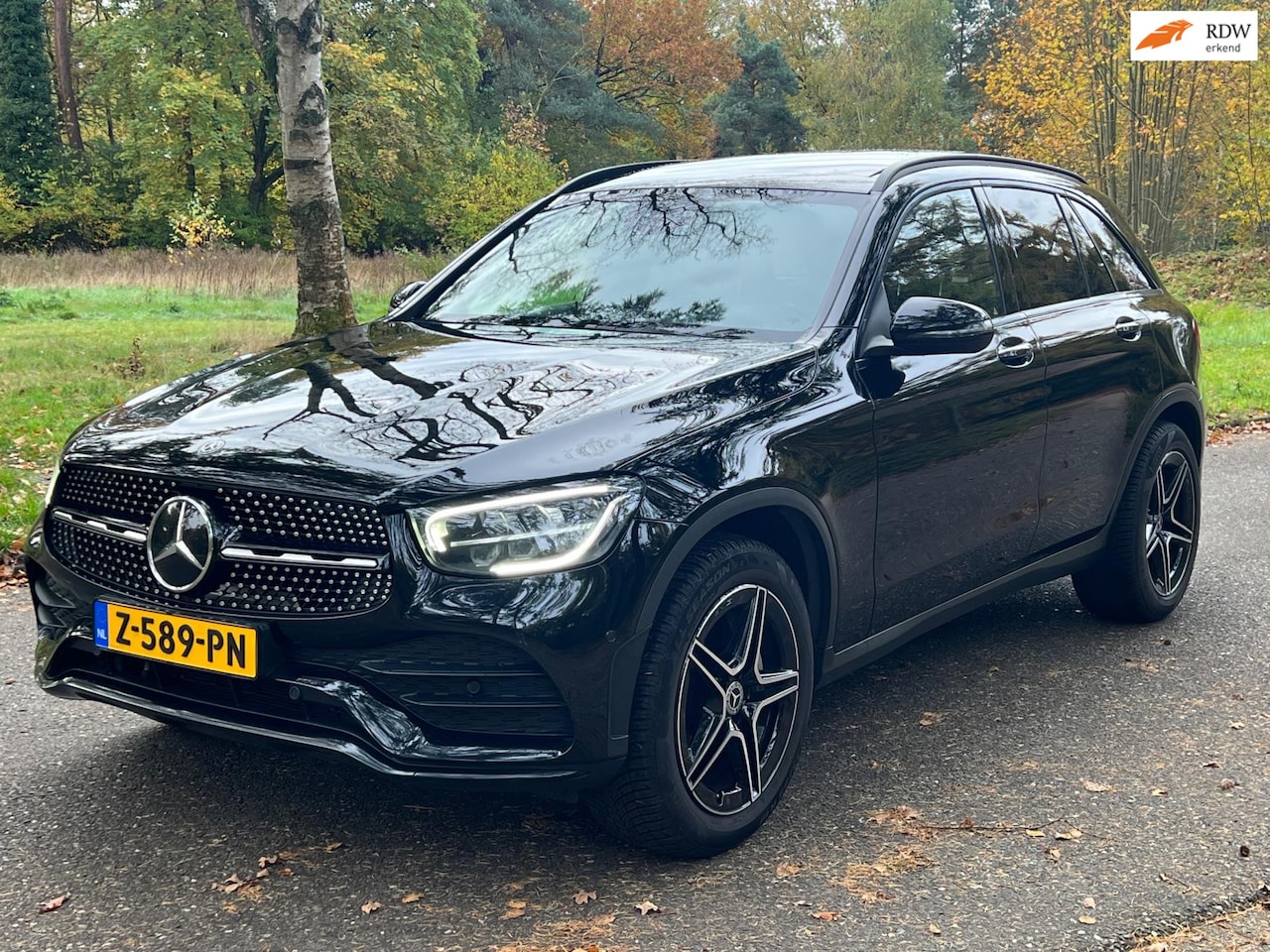 Mercedes-Benz GLC-klasse - 300 4MATIC Premium Plus Amg Line Pano Head up Burmester 2019 - AutoWereld.nl