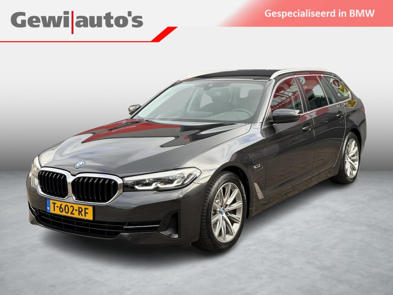 BMW 5-serie Touring - 530e Business Edition Plus Org NL 1ste eigenaar - AutoWereld.nl