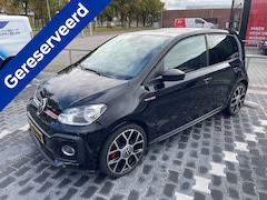 Volkswagen Up! - 1.0 116PK TSI GTI | 1e eigenaar | Origineel NL | Camera | Clima | binnekomst 5/11 |