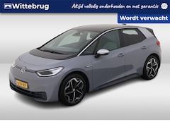 Volkswagen ID.3 - First Plus 58 kWh / Navigatie / Camera / Parkeersensoren V+A / Lichtmetaal 19 inch /