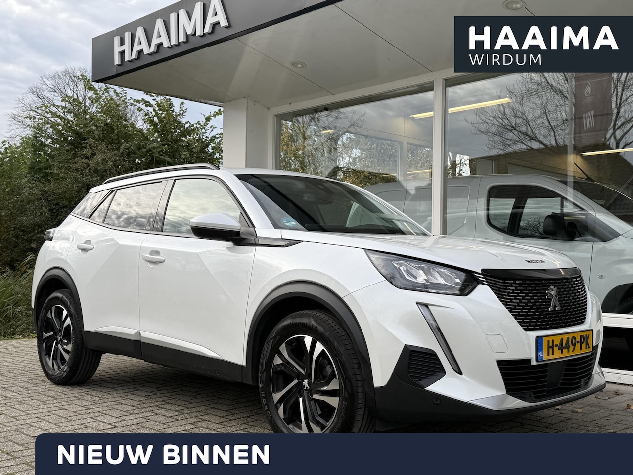 Peugeot 2008 - 1.2 PureTech Allure | Navigatie | 3D-Cockpit | Stoelverwarming | Parkeersensoren met Camer - AutoWereld.nl