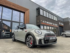 MINI John Cooper Works - 2.0 JCW Pack F1 aut 231pk Nardo/Pano/Camera/Hk/Btw