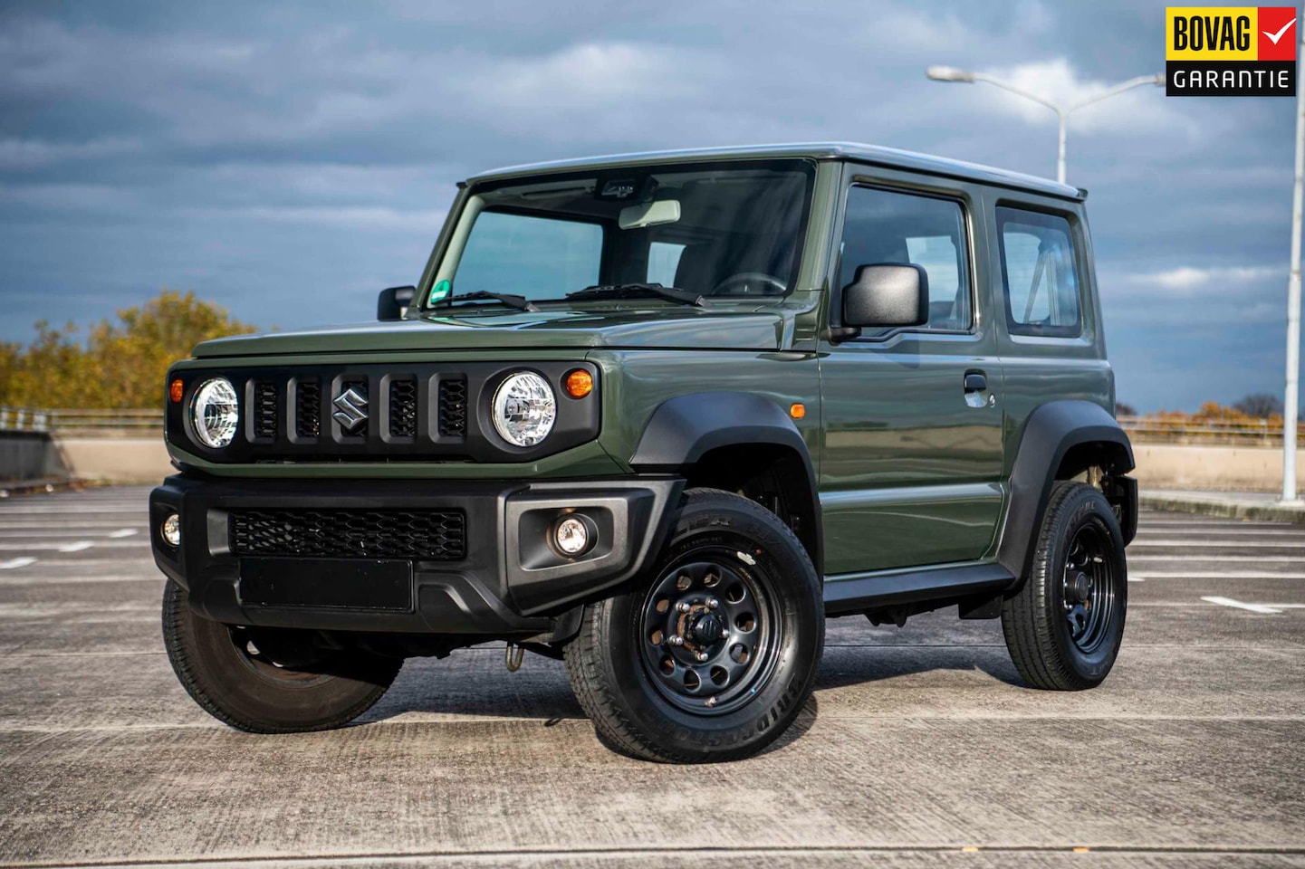 Suzuki Jimny - 1.5 Select | 4 Persoons | Airco | Trekhaak | Centrale Deurvergrendeling | Elektrische Rame - AutoWereld.nl