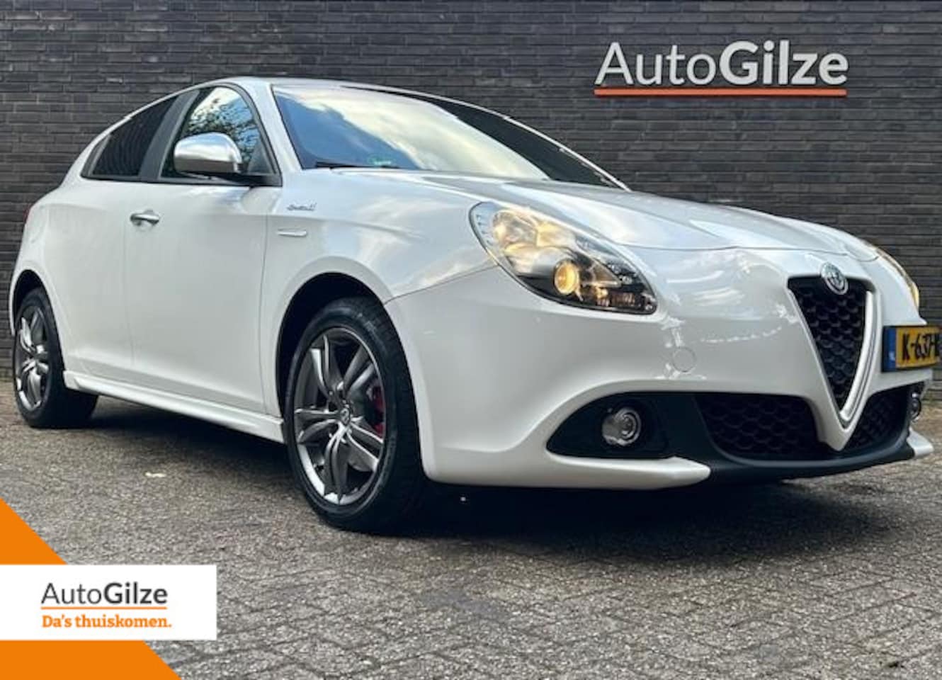 Alfa Romeo Giulietta - 1.4 Turbo MultiAir Super 150PK l Navigatie l - AutoWereld.nl