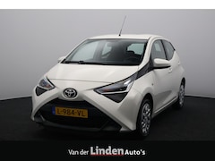 Toyota Aygo - 1.0 VVT-i x-play | Navigatie | Camera | DAB | Carplay&Android | Airco
