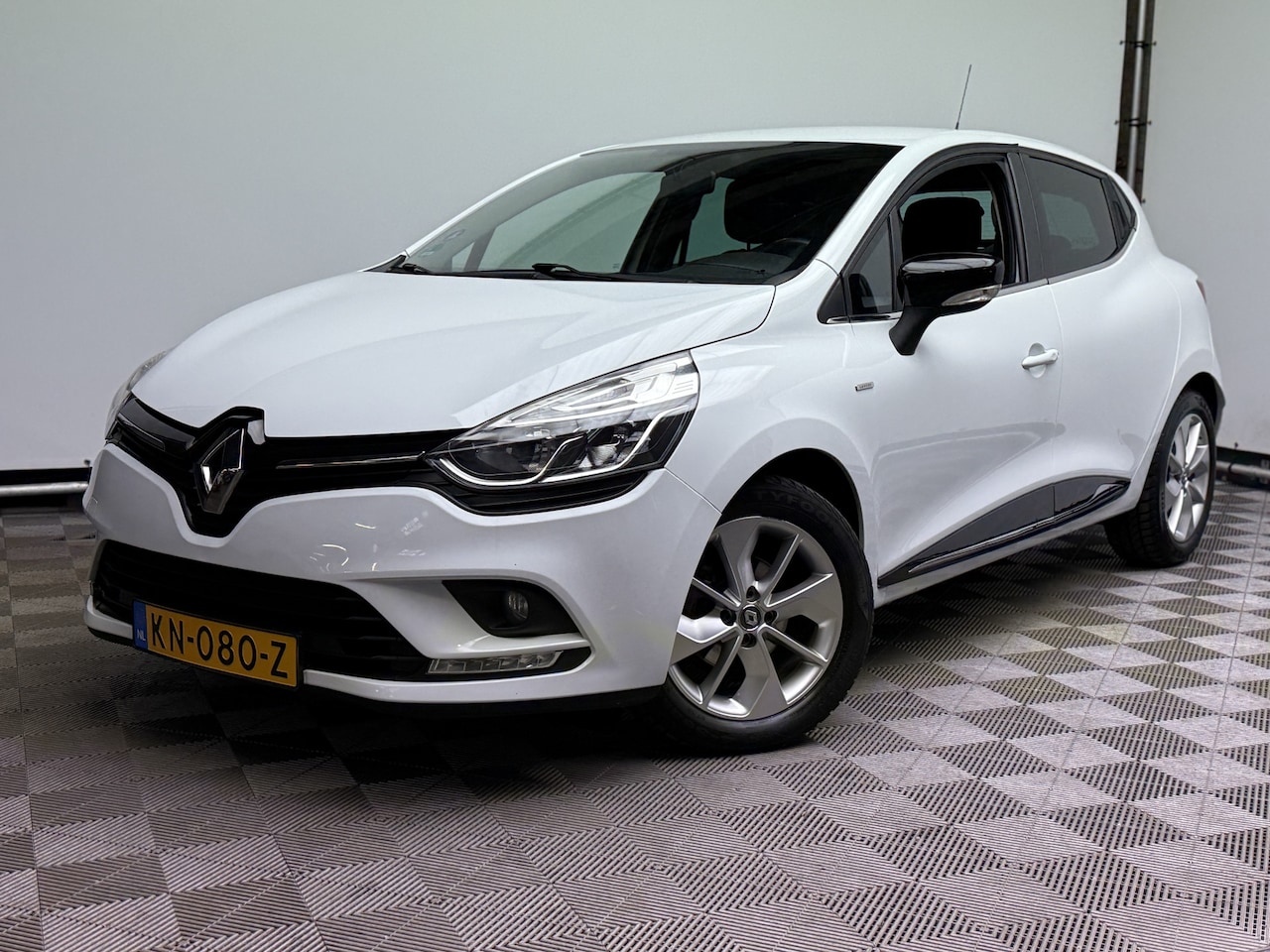 Renault Clio - 0.9 TCe Limited 5-drs Airco Navi NL Auto - AutoWereld.nl