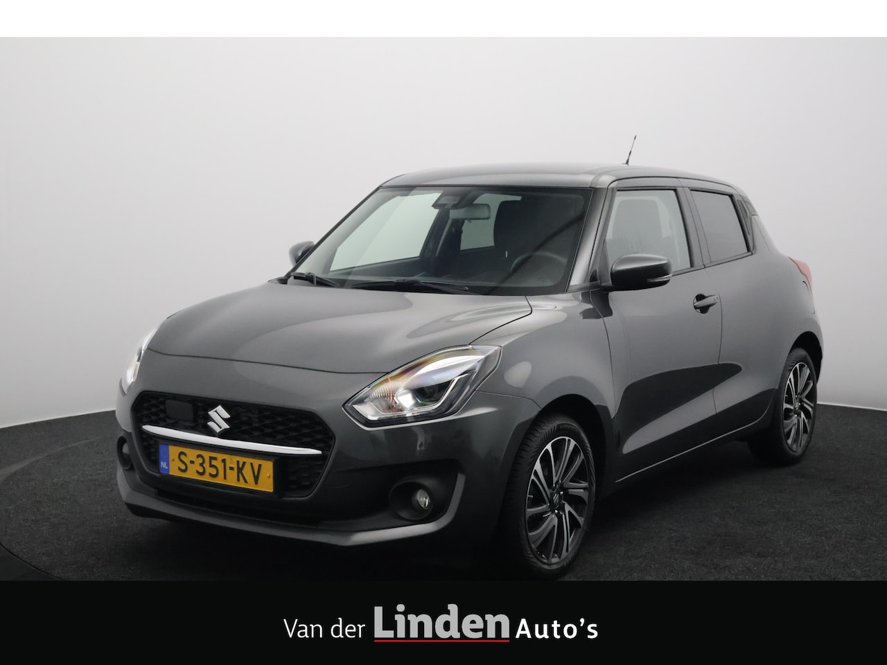 Suzuki Swift - 1.2 Style Smart Hybrid | Camera | Navigatie | Carplay&Android | Fabrieksgarantie - AutoWereld.nl