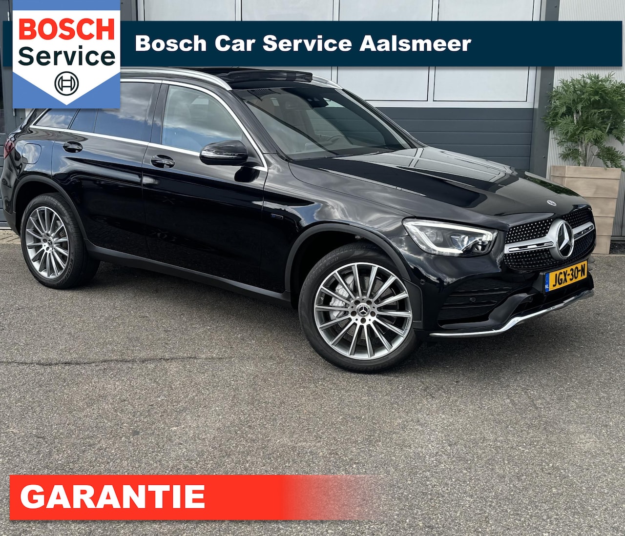 Mercedes-Benz GLC-klasse - 300e 4MATIC Premium /PANO/CAMERA/ GARANTIE / - AutoWereld.nl