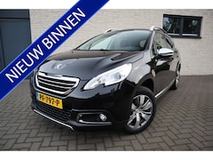 Peugeot 2008 - 1.6 VTi Féline 120 PK Navigatie Stoelverwarming Verlichte hemel Afneembare trekhaak Etc