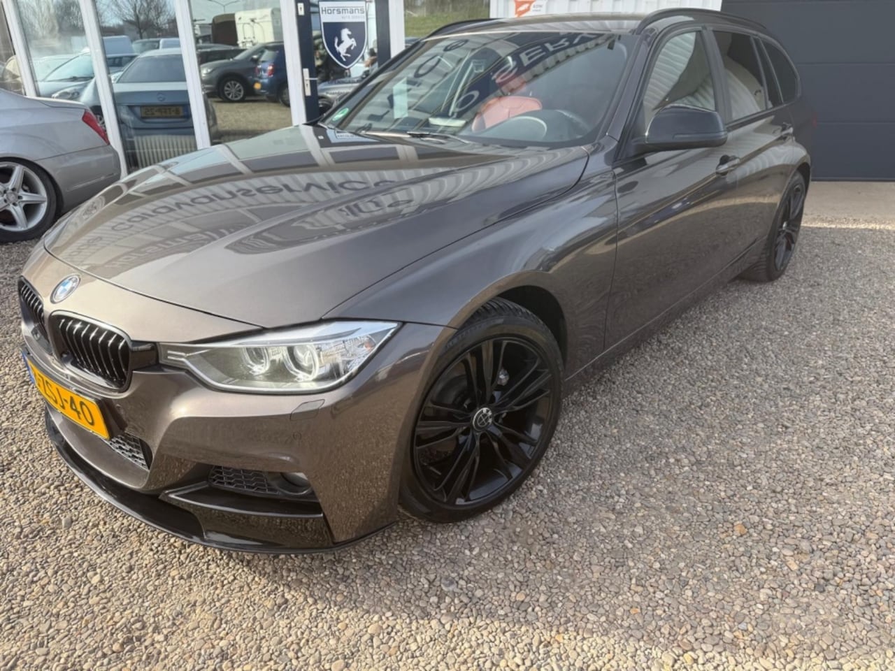 BMW 3-serie Touring - 318 i *LEDER * - AutoWereld.nl