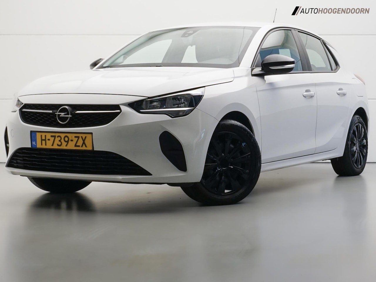 Opel Corsa - 1.2 Edition Sport 100pk (APPLE CARPLAY,LED VERLICHTING,PARKEERSENSOREN,CAMERA,CLIMATE,CRUI - AutoWereld.nl