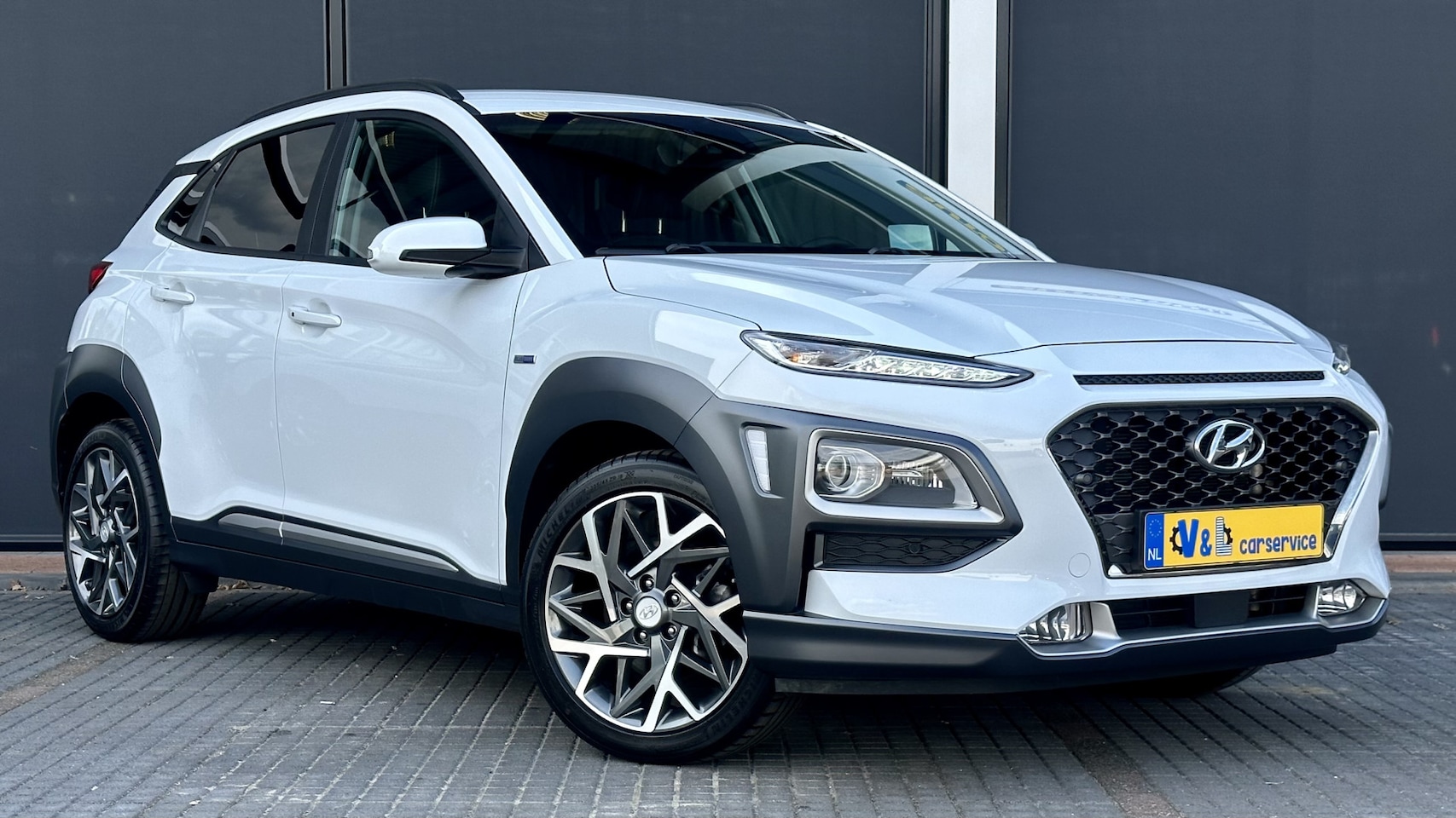 Hyundai Kona - 1.6 GDI HEV Fashion / Stoel/stuur verwr. / Stoel koel. / Carplay / HUD - AutoWereld.nl
