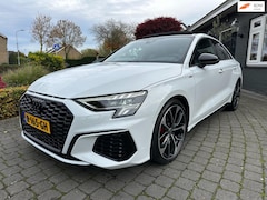 Audi A3 Limousine - 35 TFSI Edition One, S-Line, Pano, B&O, Matrix Led
