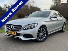 Mercedes-Benz C-klasse - 180 Ambition Automaat / Apple Carplay / Navi. / Climate control / 17" Velgen / PDC / Cruis