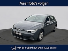 Volkswagen Golf - 1.0 TSI 110pk Life / Navigatie / Camera / App Connect