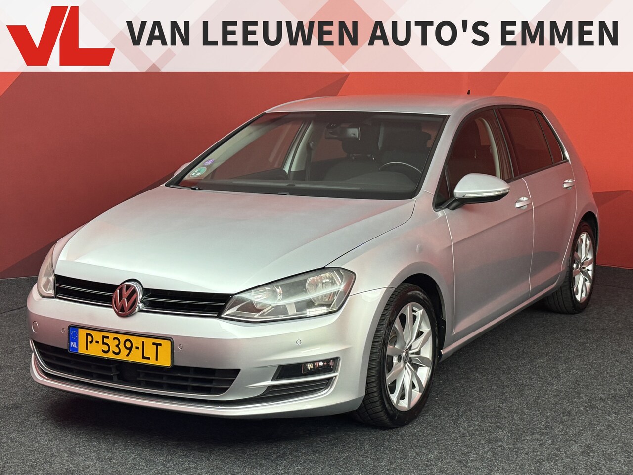 Volkswagen Golf - 1.2 TSI Highline | Adaptive cruise | Navi | Sensoren - AutoWereld.nl