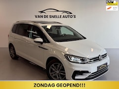 Volkswagen Touran - 1.4 TSI Highline Business R-Line 7PERSOONS/PANO/DSGAUTOMAAT/KEYLESS