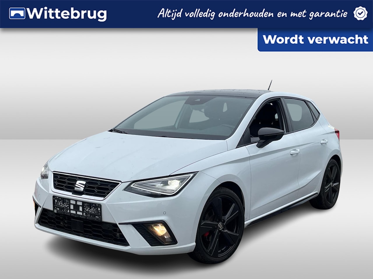 SEAT Ibiza - 1.5 TSI 150pk FR Black Edition DSG automaat Panoramadak / Navigatie /18"LM /  Virtual Cock - AutoWereld.nl