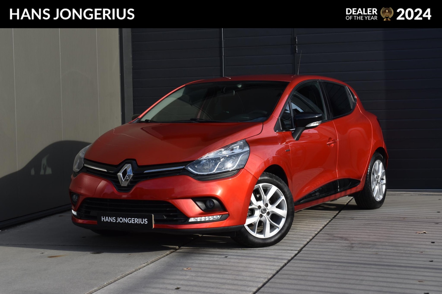 Renault Clio - TCe 90 Limited | TREKHAAK | NAVI | AIRCO | CRUISE CONTROL | PDC | LMV - AutoWereld.nl