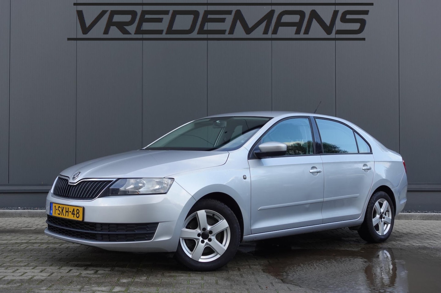 Skoda Rapid - 1.4 TSI Greentech Elegance AUTOMAAT - AutoWereld.nl