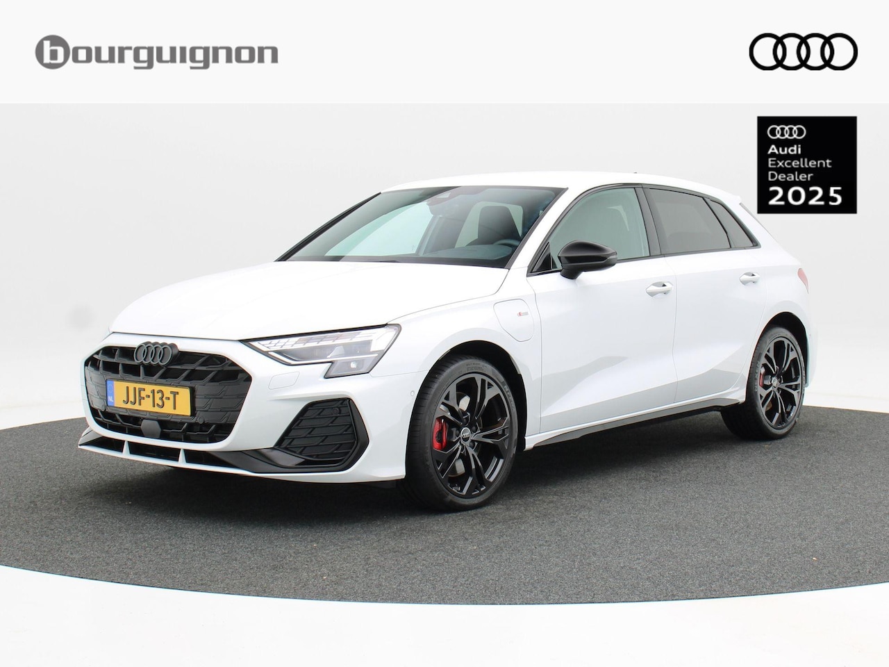Audi A3 Sportback - 45 TFSi 272 Pk e S edition Competition | Sonos Audio | Camera | Carplay | LED | Adaptive C - AutoWereld.nl