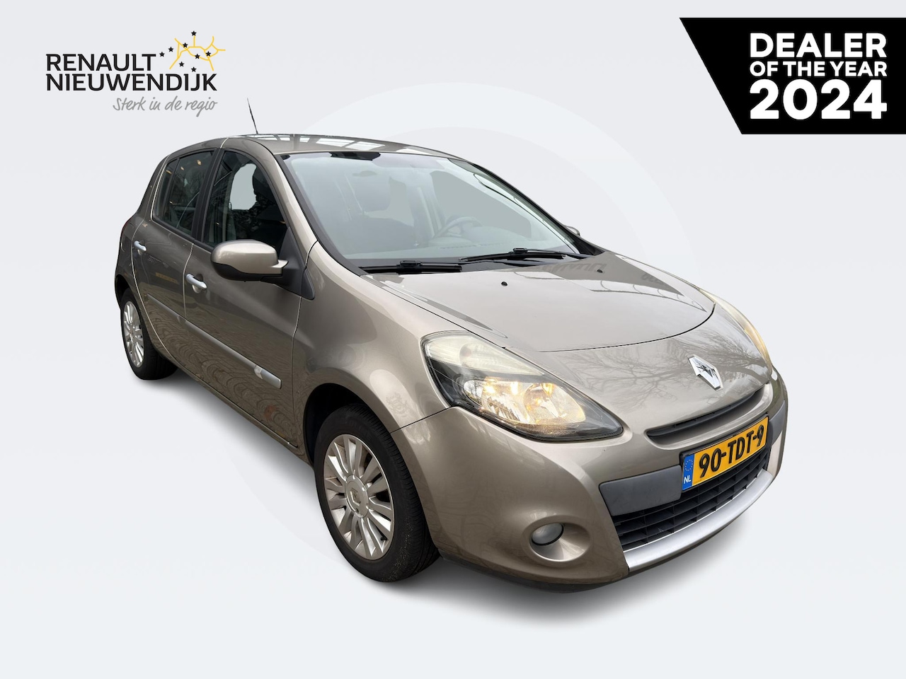 Renault Clio - 1.2 TCe 75 Collection / NL AUTO / CRUISE / AIRCO / MISTLAMPEN VOOR / RADIO-CD SPELER / ELE - AutoWereld.nl