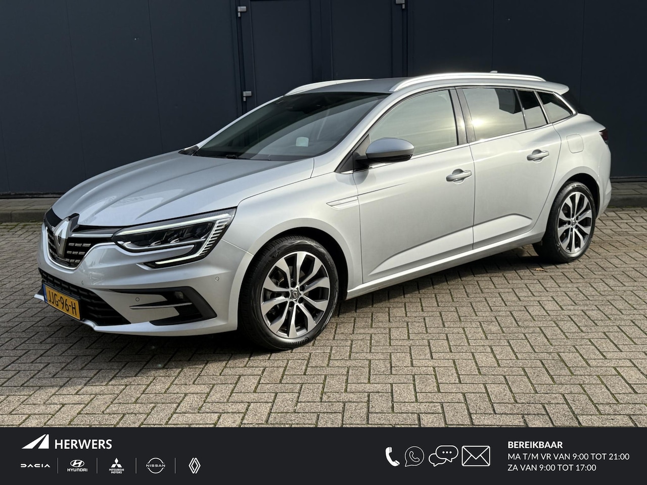 Renault Mégane E-Tech - Estate 1.6 Plug-In Hybrid 160 Techno / Dealer onderhouden / EAER 51 km / Navigatie / HUD / - AutoWereld.nl