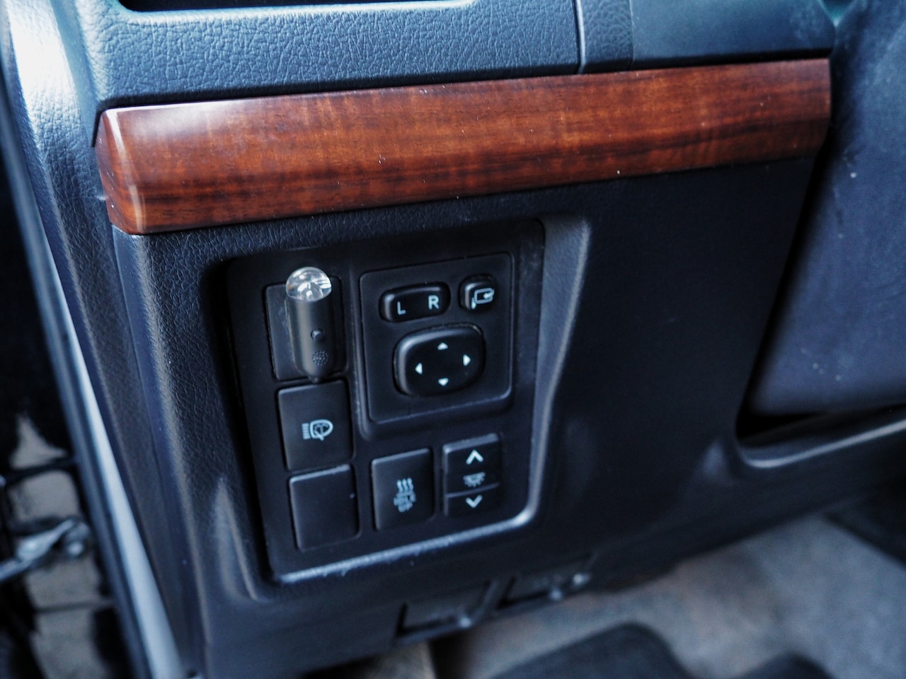 Toyota Land Cruiser 150 - LANDCRUISER SERIES 3.0 D-4D SX BOMVOL LUXE! XENON GRIJS KENT.