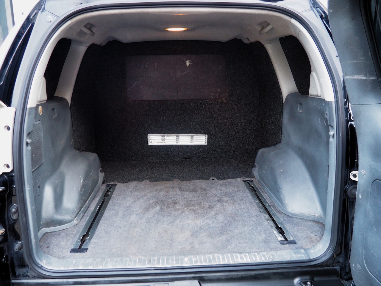 Toyota Land Cruiser 150 - LANDCRUISER SERIES 3.0 D-4D SX BOMVOL LUXE! XENON GRIJS KENT.