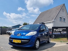 Peugeot 107 - 1.0-12V XR