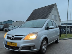 Opel Zafira - 1.6 Essentia