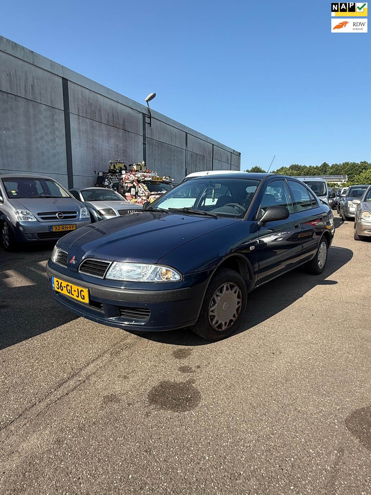 Mitsubishi Carisma - 1.6 Classic.nl 1.6 Classic.nl - AutoWereld.nl