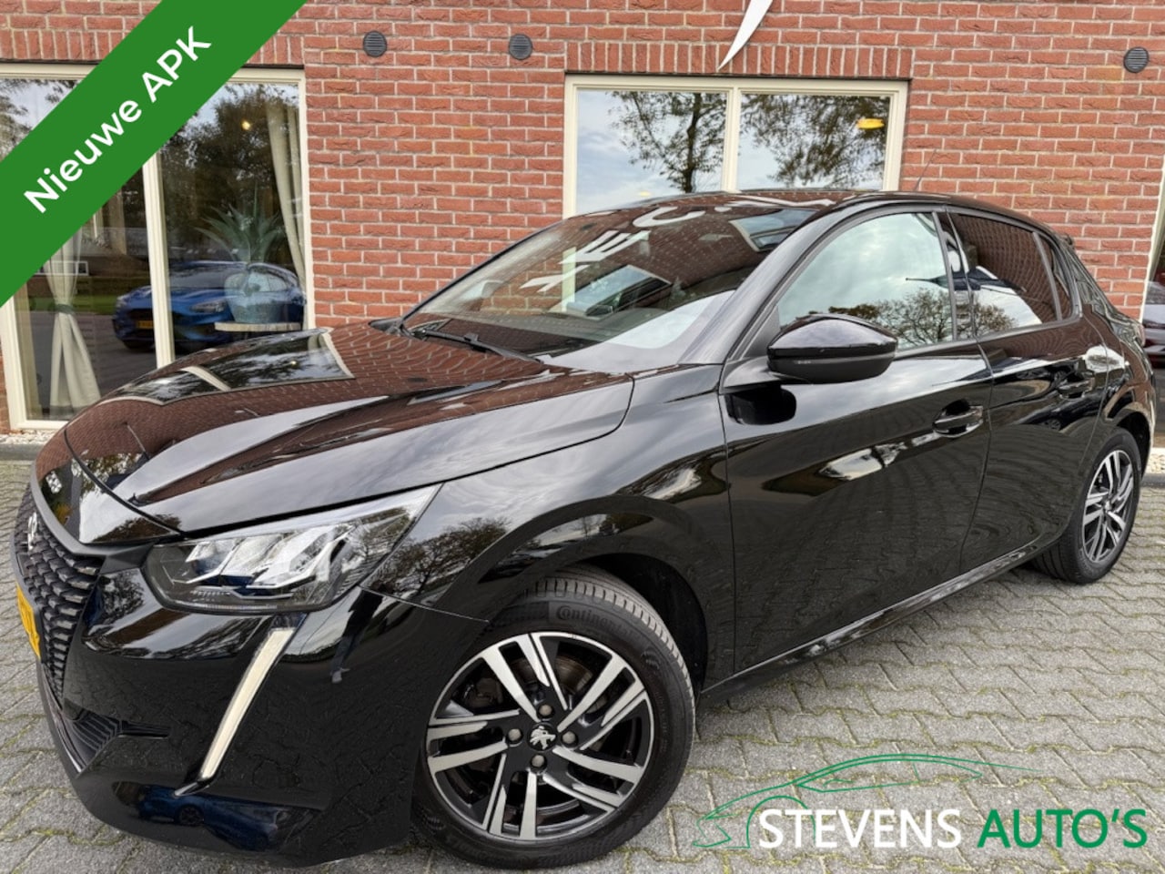 Peugeot 208 - 1.2 PT BL Allure Automaat CAMERA / VIRTUAL DASH / GROOT.NAVI / H - AutoWereld.nl
