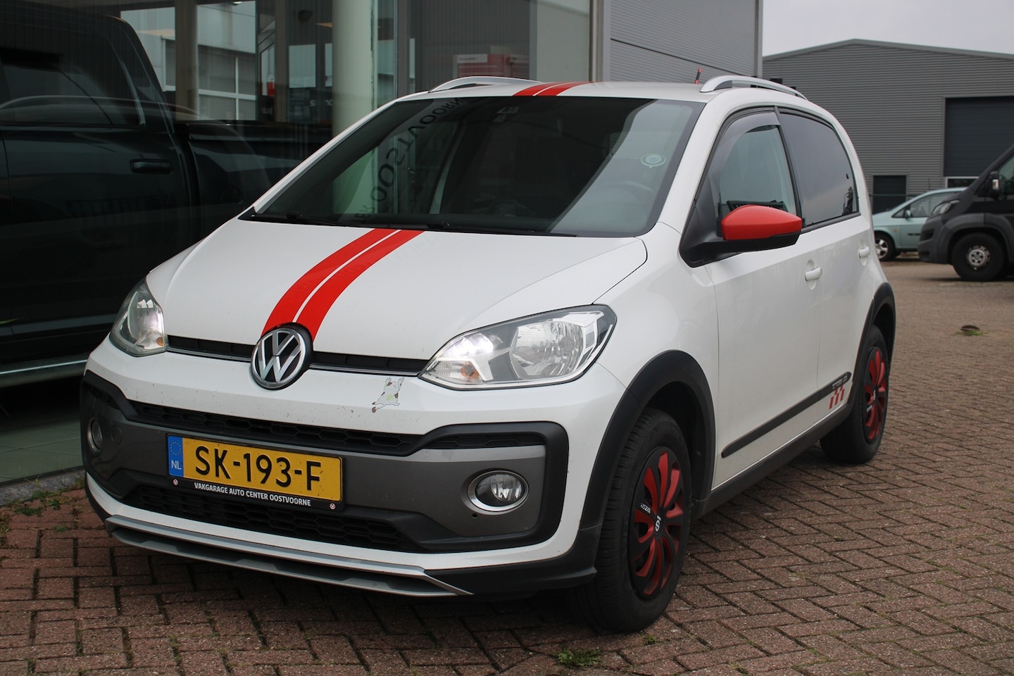 Volkswagen Up! - 1.0 55KW 3-DRS 1ste eigenaar - AutoWereld.nl