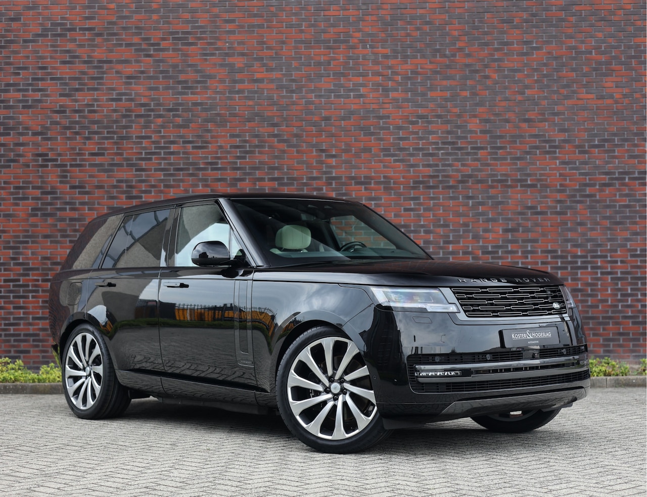 Land Rover Range Rover - P550e Autobiography | Meridian Signature - Trekhaak - Vol! - AutoWereld.nl